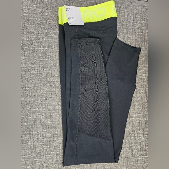 Nike Women's Black/ Yellow  Pro Dri-Fit M - Picture 4 of 6